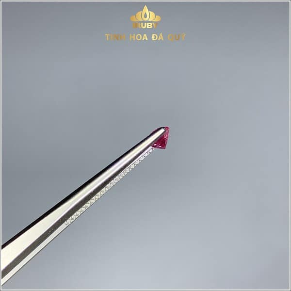 Đá Ruby Lục Yên màu đỏ hồng 0,52ct - IRRB233052 hình ảnh 1