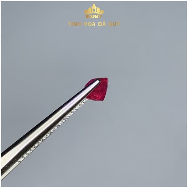 Đá Ruby màu hồng khối tiêu chuẩn 0,69ct - IRRB233069 hình ảnh 1