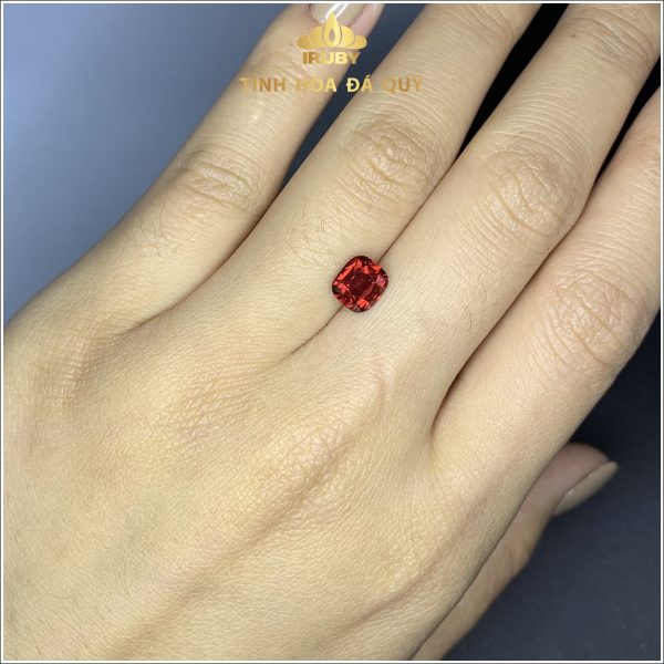 Đá Garnet màu đỏ thuần 2,26ct - IRGN233226 hình ảnh