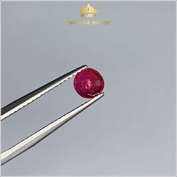 Viên Ruby facet lục yên màu đỏ huyết 0,86ct - IRRB233086 hình ảnh