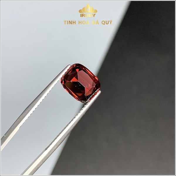 Đá Granet 2,67ct màu đỏ đậm tự nhiên 100%- IRGN233267 hình ảnh