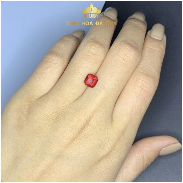 Đá Granet màu đỏ tươi 2,40ct - IRGN233240 hình ảnh 4