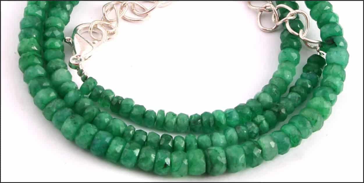 Vòng cổ Emerald một biến thể của dòng Beryl