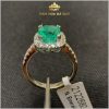 Nhẫn nữ Emerald kết kim cương siêu sang hình ảnh 2