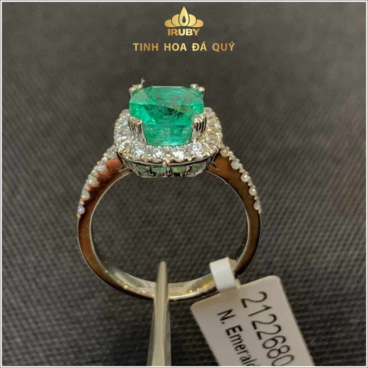 Nhẫn nữ Emerald kết kim cương siêu sang hình ảnh 2