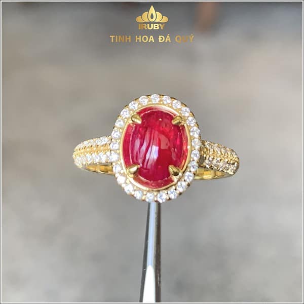 Nhẫn nữ Ruby huyết kính kết kim cương hiện đại 2.98ct - IRRB235298 hình ảnh 2