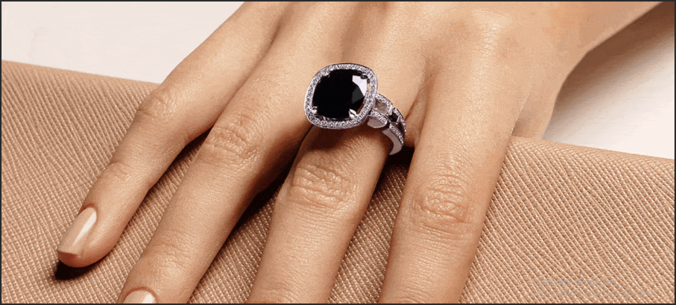 Nhẫn nữ Sapphire đen đẹp vẻ đẹp đầy cuốn hút say mê