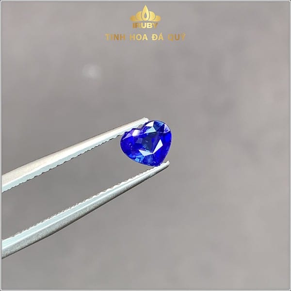 Viên Sapphire trái tim màu xanh