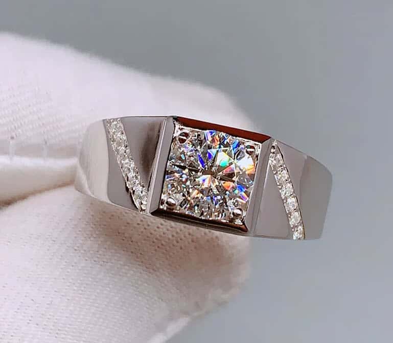 Mẫu nhẫn kim cương nam phong cách giản đơn