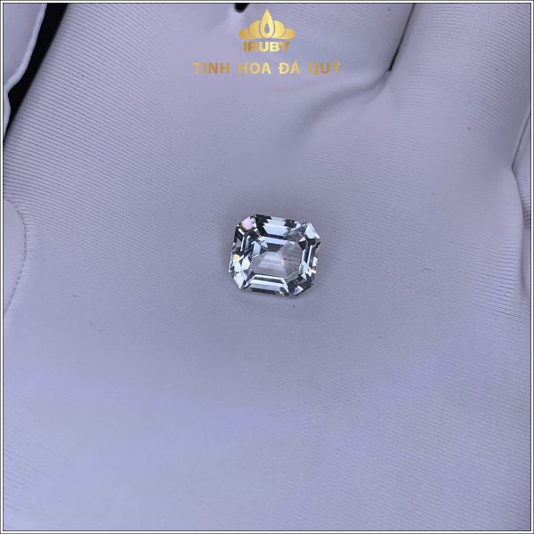 Đá Topaz tự nhiên màu trắng tinh khiết 4,03ct - IRTP 234403 hình ảnh 4