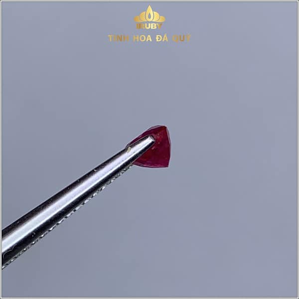 Viên Ruby facet màu đỏ huyết 0,45ct - IRRB 235045 hình ảnh 2