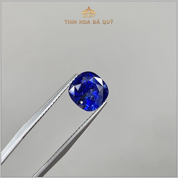 Viên Sapphire màu xanh lam hoàng gia 3,25ct - IRSP 235325 hình ảnh 1