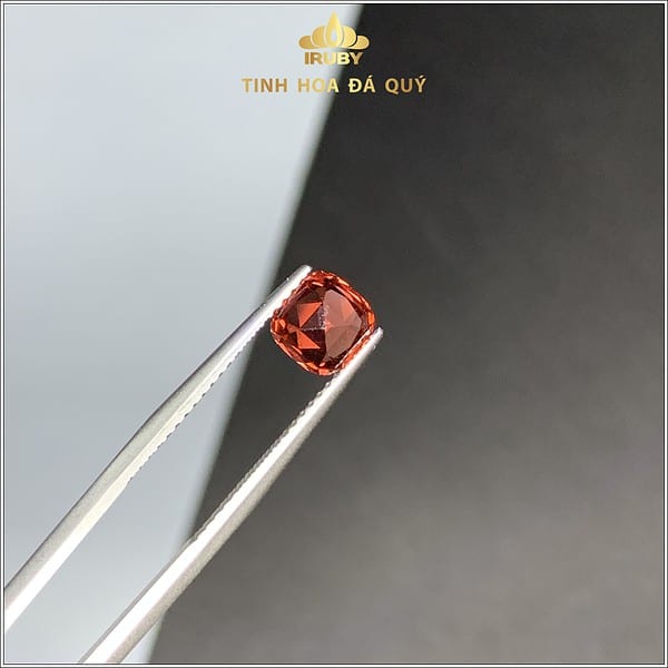 Viên đá Granet màu đỏ cam 1,26ct - IRGN234126 hình ảnh 3