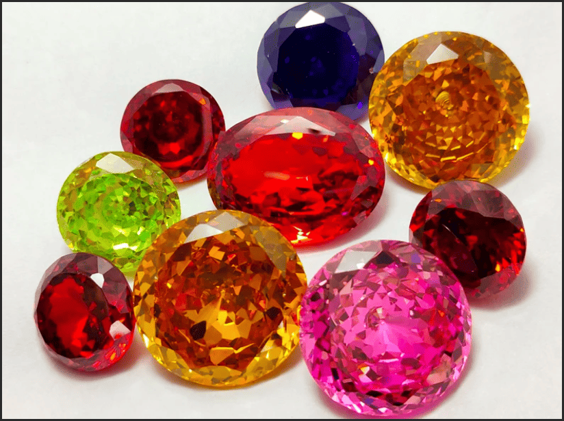 Đá Zircon xuất hiện trong tự nhiên đa dạng màu sắc