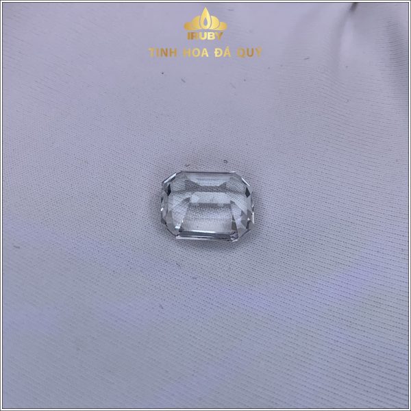 Viên Topaz cắt emerald hiện đại, sang trong 3,25ct - IRTP 237325 hình ảnh 3