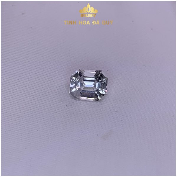 Viên Topaz tự nhiên cắt Emerald hiện đại trẻ trung 1,82ct - IRTP 237182 hình ảnh 1