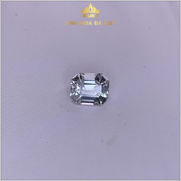 Viên Topaz tự nhiên cắt Emerald hiện đại trẻ trung 1,82ct - IRTP 237182 hình ảnh 2