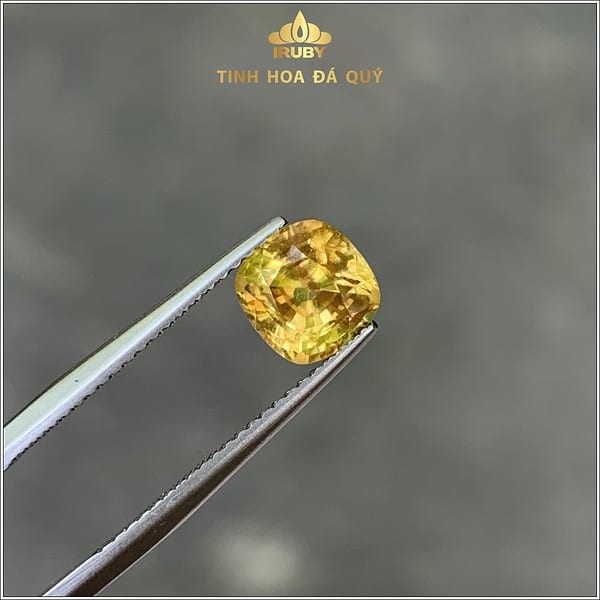 Viên Zircon tự nhiên 100% màu vàng chanh 2,40ct - IRZC 237240 hình ảnh 1