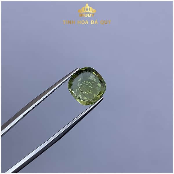 Viên Peridot màu xanh lá 3,01ct tự nhiên IRPD25 - 2383 hình ảnh 3