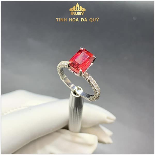 Nhẫn nữ Spinel kết Kim Cương tự nhiên hiện đại - IRSI 238240 hình ảnh