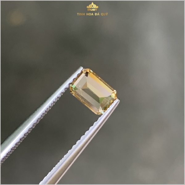 Viên Zircon vàng tự nhiên 100% 0,95ct IRZC13 - 239094 hình ảnh