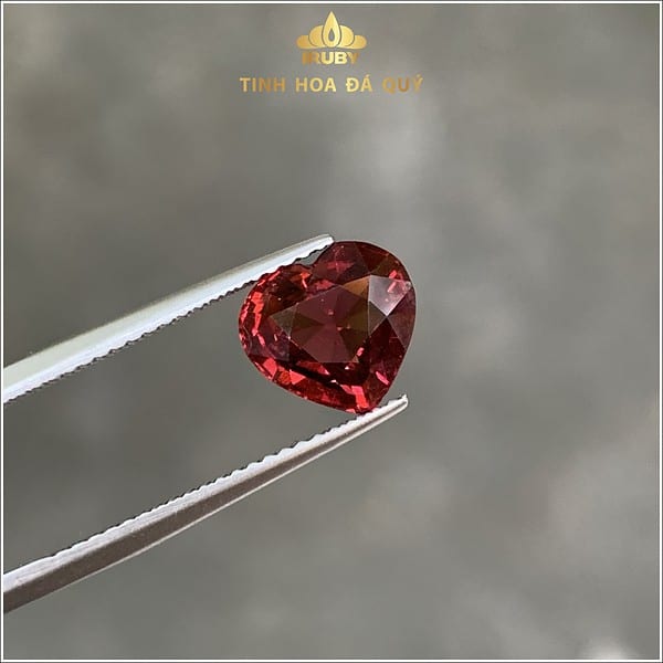 Viên Garnet trái tim đỏ thuần tự nhiên 2,45ct IRGN 239245 hình ảnh 2