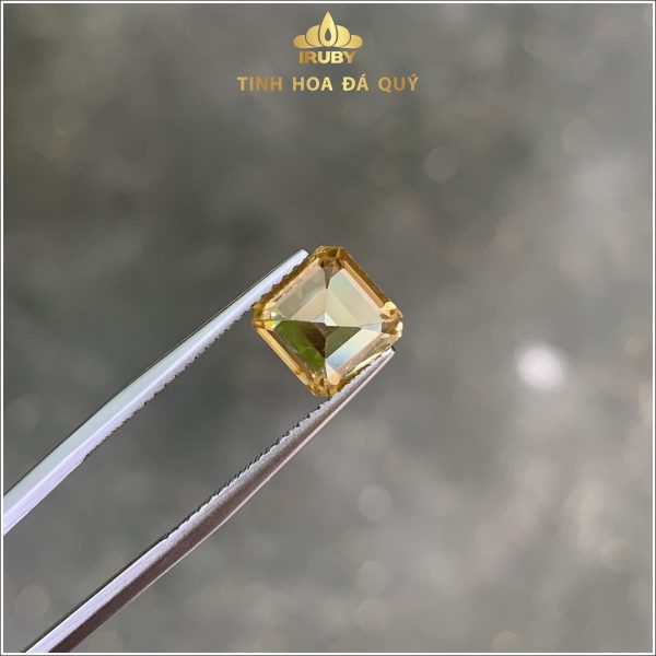 Viên Zircon vàng tự nhiên 2,76ct IRZC16 - 239276 hình ảnh