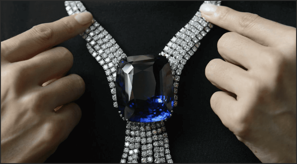 Blue Belle of Asia viên đá Sapphire nổi tiếng thế giới nó sở hữu trọng lượng rất lớn
