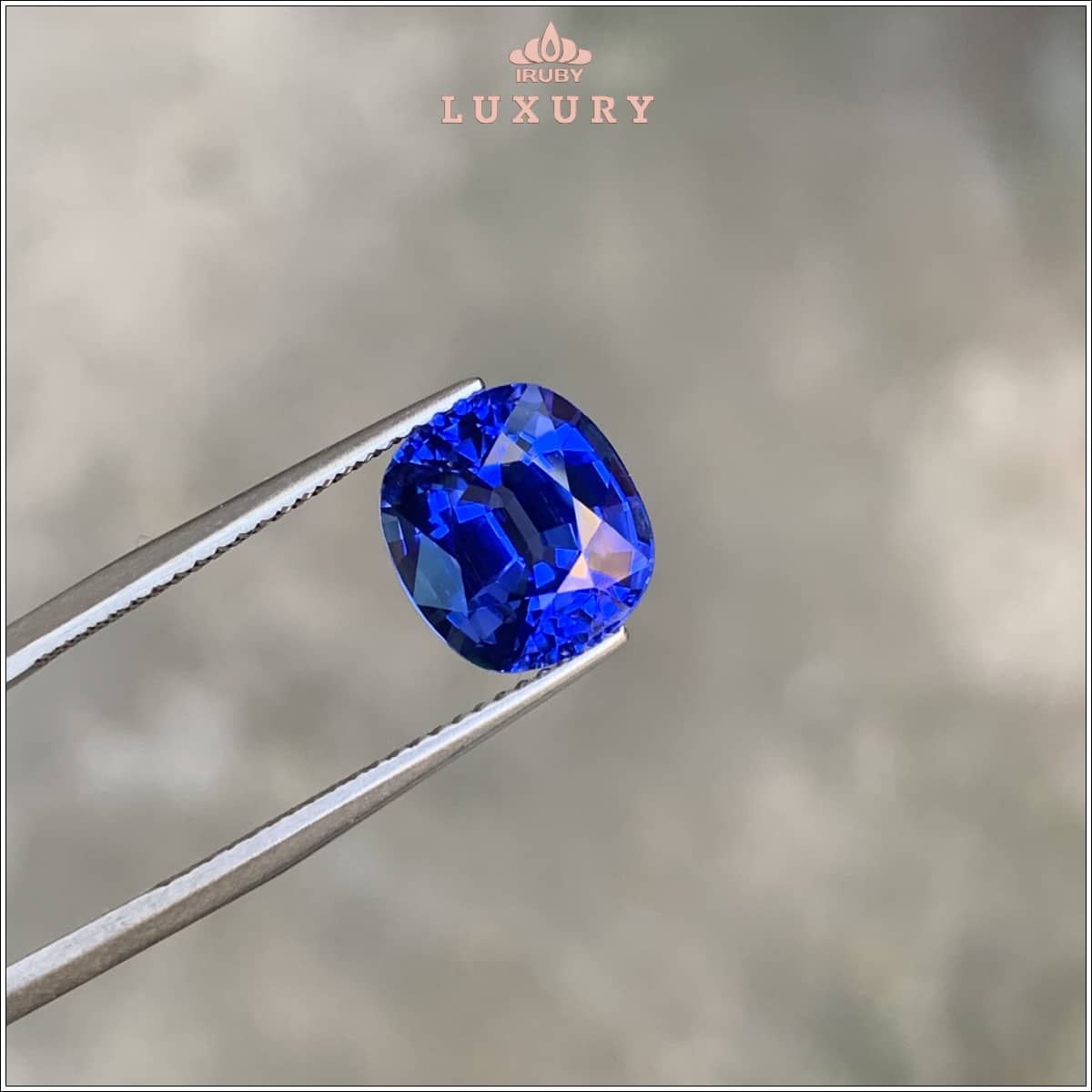 Viên Sapphire xanh lam Hoàng Gia 4,76ct - IRBS140 2311476 viên đá chủ của thiết kế mẫu Hoàng Tử 