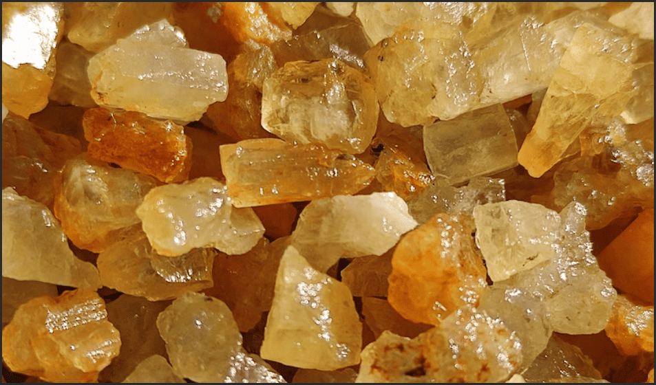 Heliodor stone hay còn gọi là đá Beryl vàng sở hữu màu sắc vô cùng cuốn hút