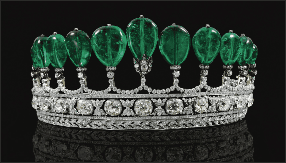 Crown of Princess Katharina Henckel von Donnersmarck gồm 11 viên Ngọc Lục Bảo với hơn 500 carat
