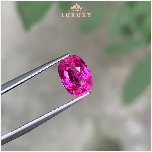 Viên Ruby facet đỏ hồng Lục Yên 2,20ct Luxury - IRRF182 2312220 hình ảnh