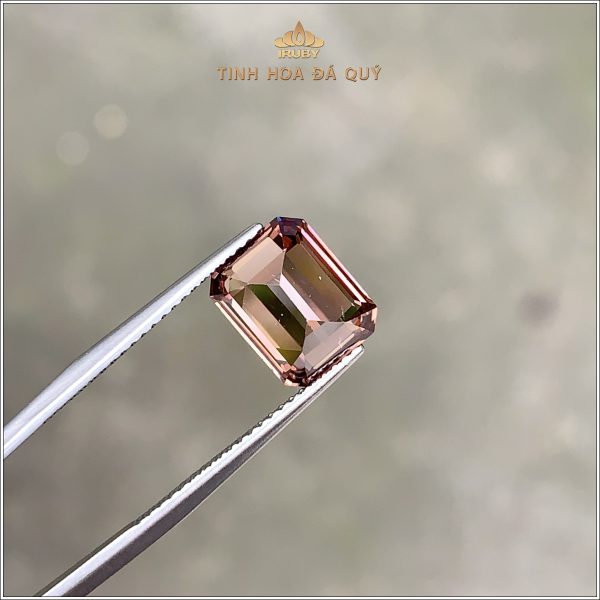 Đá Zircon thiên nhiên màu hồng đỗ 4,75ct - IRZC21 2401475 hình ảnh 4