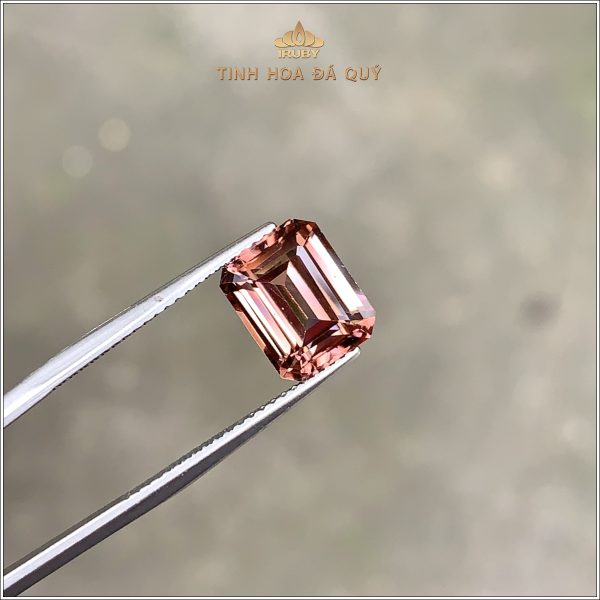 Đá Zircon thiên nhiên màu hồng đỗ 4,75ct - IRZC21 2401475 hình ảnh 5