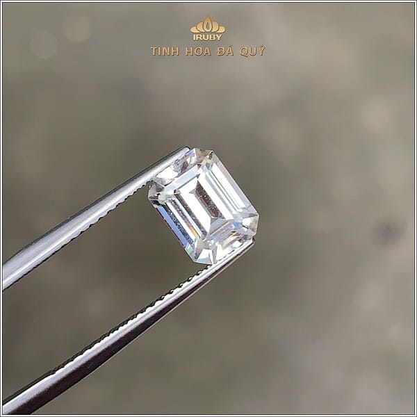 Đá Zircon trắng tinh khiết 2,50ct - IRZC23 2401250 hình ảnh 1