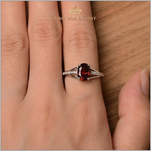 Mẫu nhẫn nữ Garnet kết Kim Cương - IRGN 240101 hình ảnh 4