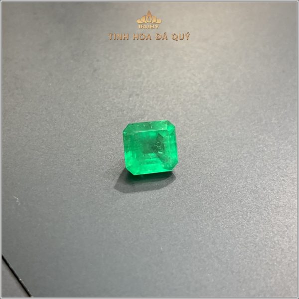 Đá Emerald xanh táo tự nhiên 2,25ct - IREM41 2404225 hình ảnh 3