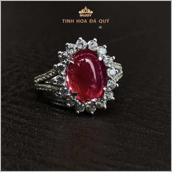 Nhẫn nữ Ruby cabochon đá có độ cứng 9/10 theo thang điểm Mosh