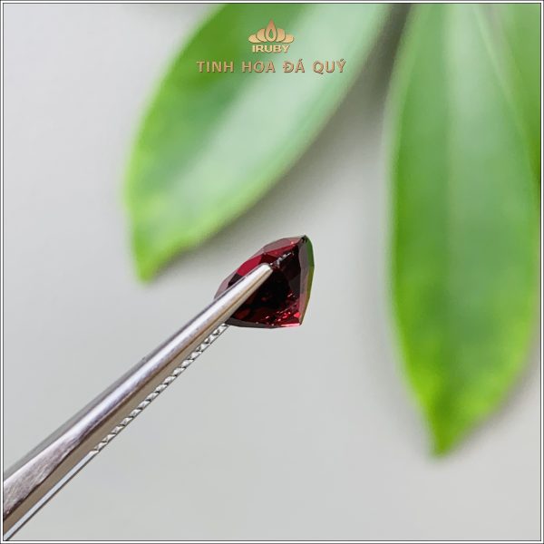 Đá Garnet Lục Yên gam màu đẹp nhất 3,29ct - IRGN120 2405329 hình ảnh 3