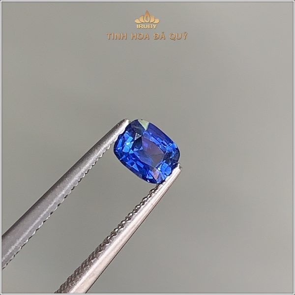 Đá Sapphire xanh lam hoàng gia 0,51ct - IRBS211 2405051 hình ảnh 1