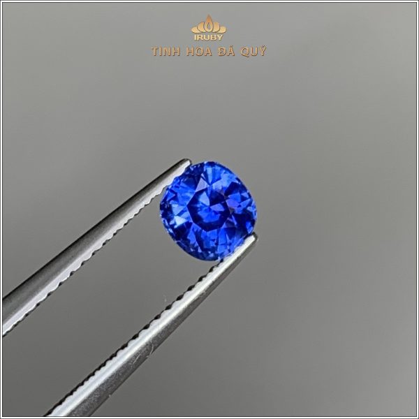 Đá Sapphire xanh lam hoàng gia 0,84ct - IRBS204 2405084 hình ảnh 1