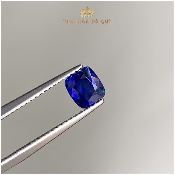 Đá Sapphire xanh lam tự nhiên 1,04ct - IRBS203 2405104 hình ảnh 1