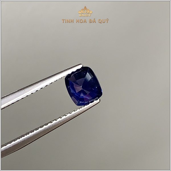 Đá Sapphire xanh lam tự nhiên 1,04ct - IRBS203 2405104 hình ảnh 4