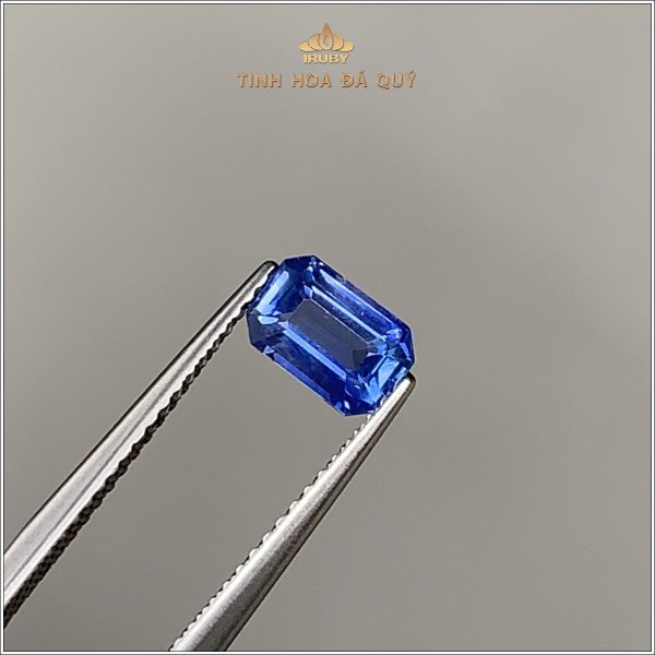 Đá Sapphire xanhlam hoàng gia 0,96ct - IRBS209 2405096 hình ảnh 1