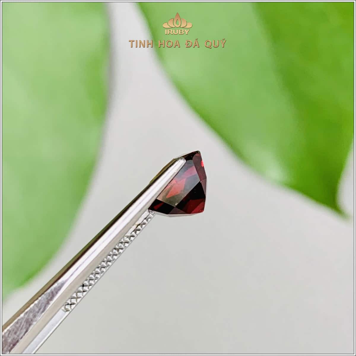 Đá Garnet Lục Yên gam màu đẹp nhất 3,17ct - IRGN126 2405317 hình ảnh 3