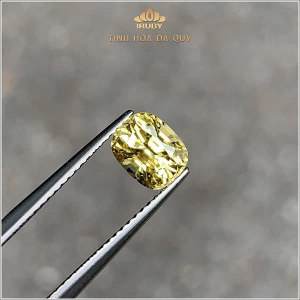 Đá Zircon vàng giác nhiên 100% 1,97ct - IRZC25 2408197 hình ảnh 3