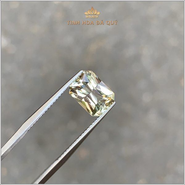 Đá Sapphire vàng tự nhiên đẹp như Kim Cương 3,34ct - IRYS291 2410334 hình ảnh