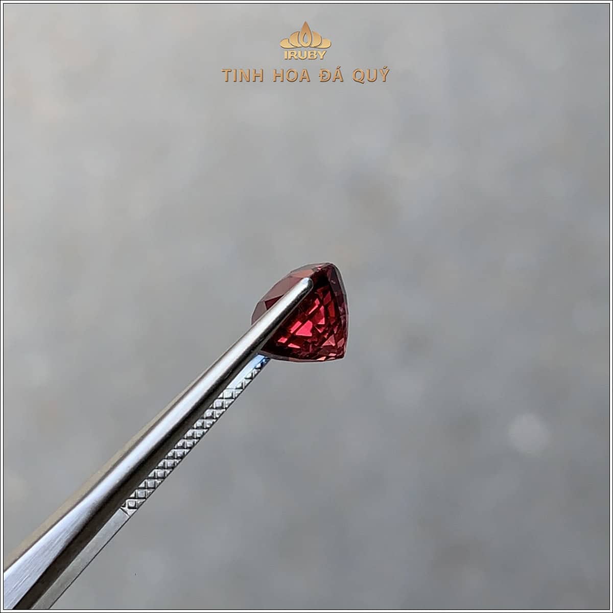 Đá Spinel gam màu hồng đỗ 2,29ct - IRSI 2410229KG hình ảnh