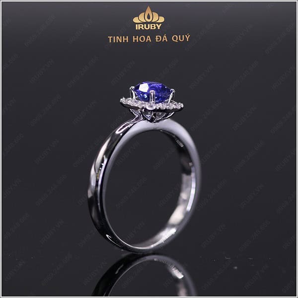 Nhẫn nữ Sapphire xanh lam tự nhiên kết kim cương 0,84ct - IRBS2042405084 hình ảnh