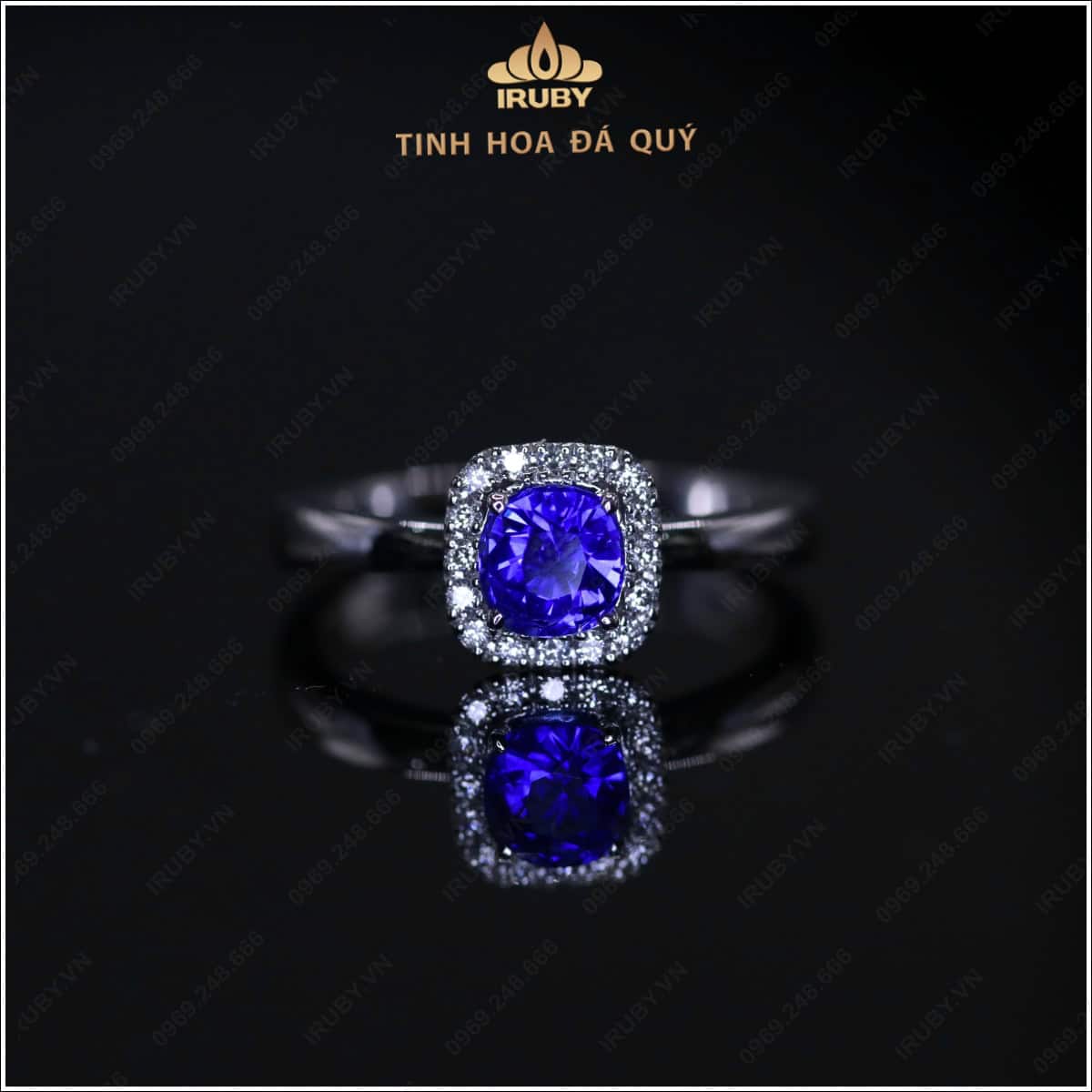 Những mẫu thiết kế từ đá Sapphire sẽ có thành cao hơn với những viên lẻ